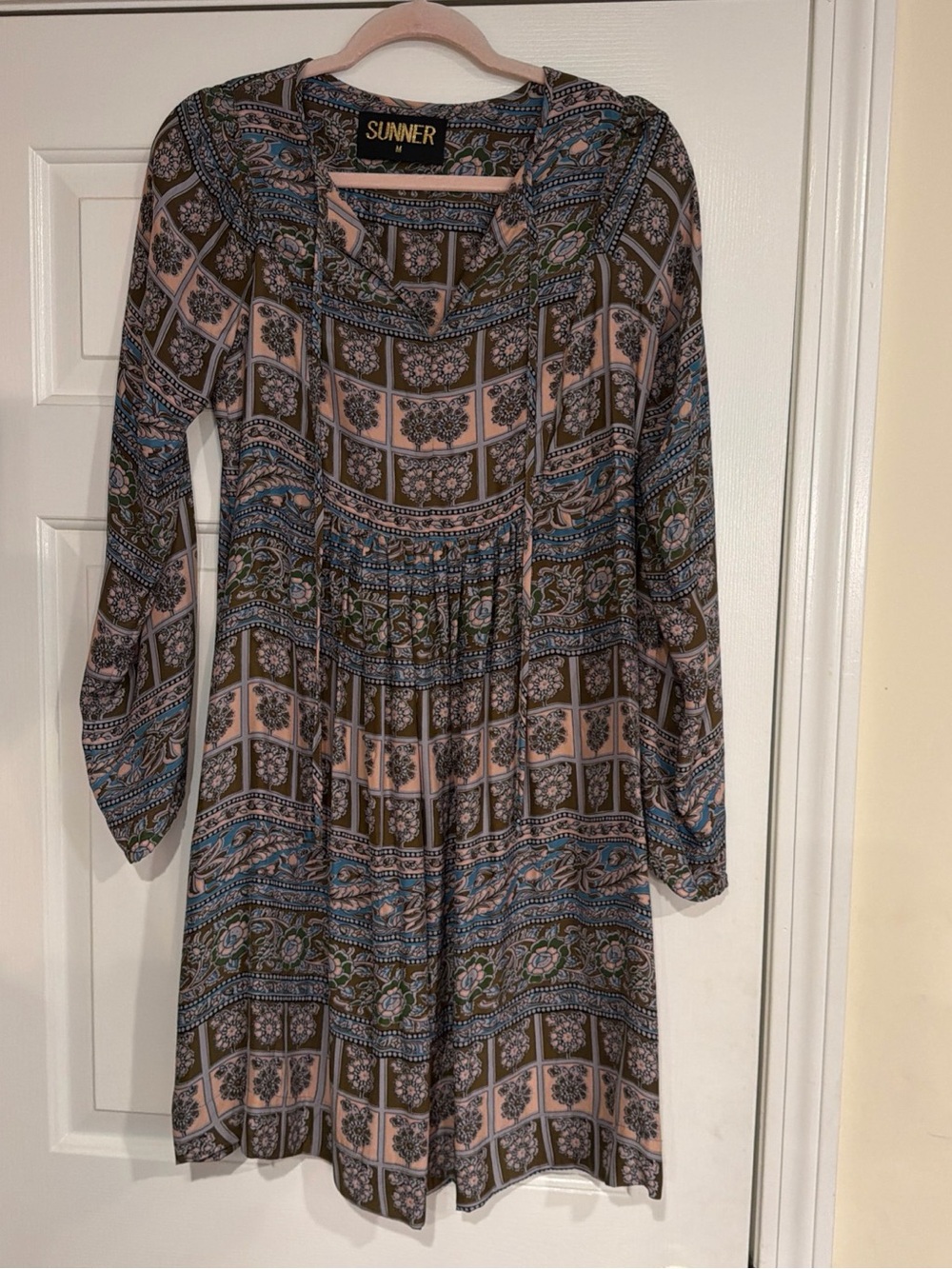 Anthropologie SUNNER Pink and Olive Patterned Long Sleeve silk Dress Sz M